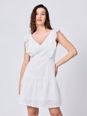NWT PatPat White Eyelet Ruffle V-Neck Mini Dress size medium